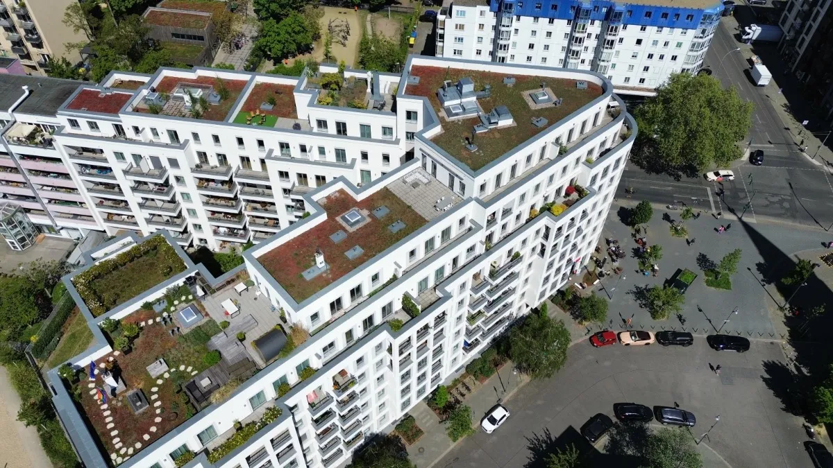 Wohnung in 10783 Berlin: Penthousewohnung in Berlin zu verkaufen. – dji_fly_20250428_130110_661_1745838126522_photo_optimized (Bild 6)