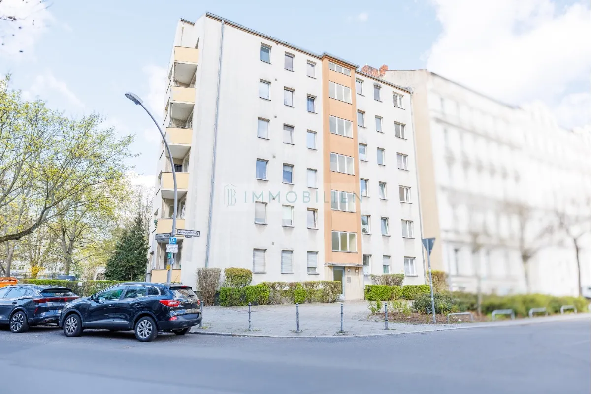 Renditeobjekt in 13347 Berlin: Erbanteile bestehend aus 75% Anteil eines Mehrfamilienhaus in Berlin zu verkaufen. (Bild 1)