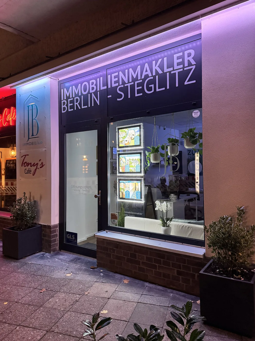 Büro von JB Immobilien in der Albrechtstraße, Berlin-Steglitz