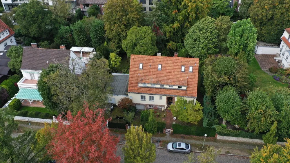 Haus in 14055 Berlin: Villa auf einzigartigem Grundstück