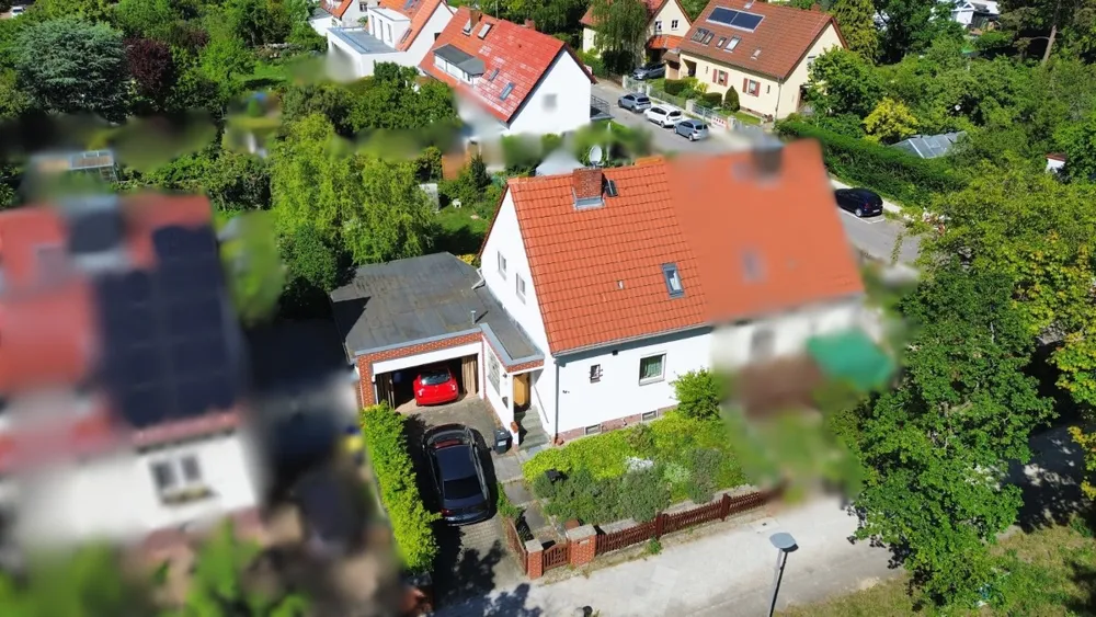 Haus in 12109 Berlin: Doppelhaushälfte mit Potenzial in Mariendorf zu verkaufen!