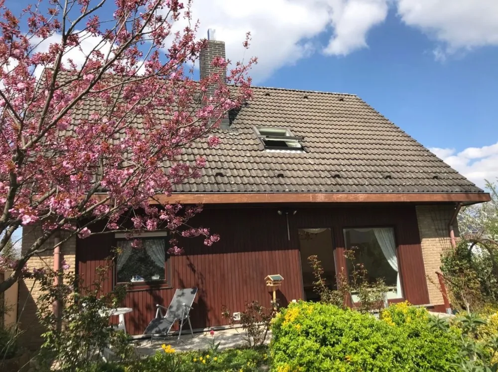Haus in 12305 Berlin: Einfamilienhaus in Berlin zu verkaufen.